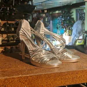 Chinese laundry Strapy silver pump